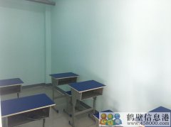 學生桌椅低價出售，量大從優(yōu)