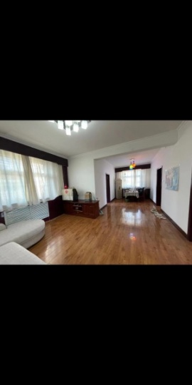 房屋布局合理，適合一家人居住。